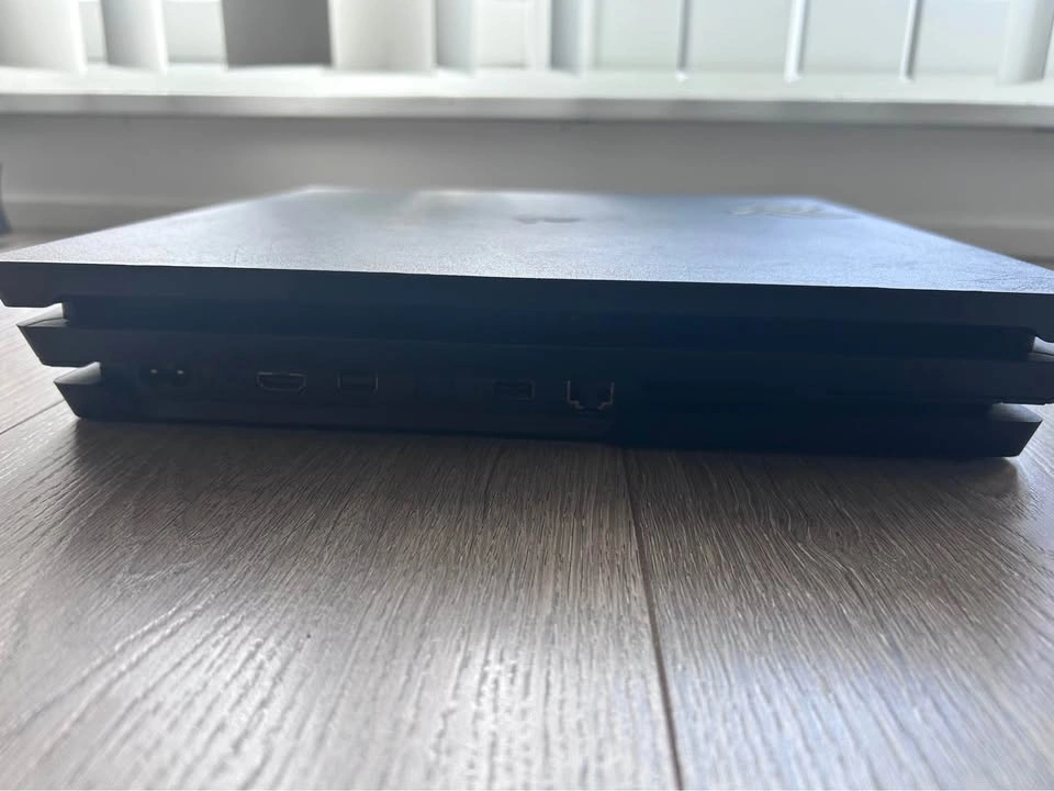 PlayStation 4 Pro Console, low firmware 11.50 - photo 3