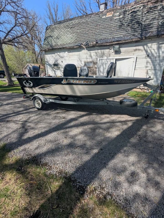 2005 Legend Xcite 144 Boat with Mercury 40HP Motor & Trailer