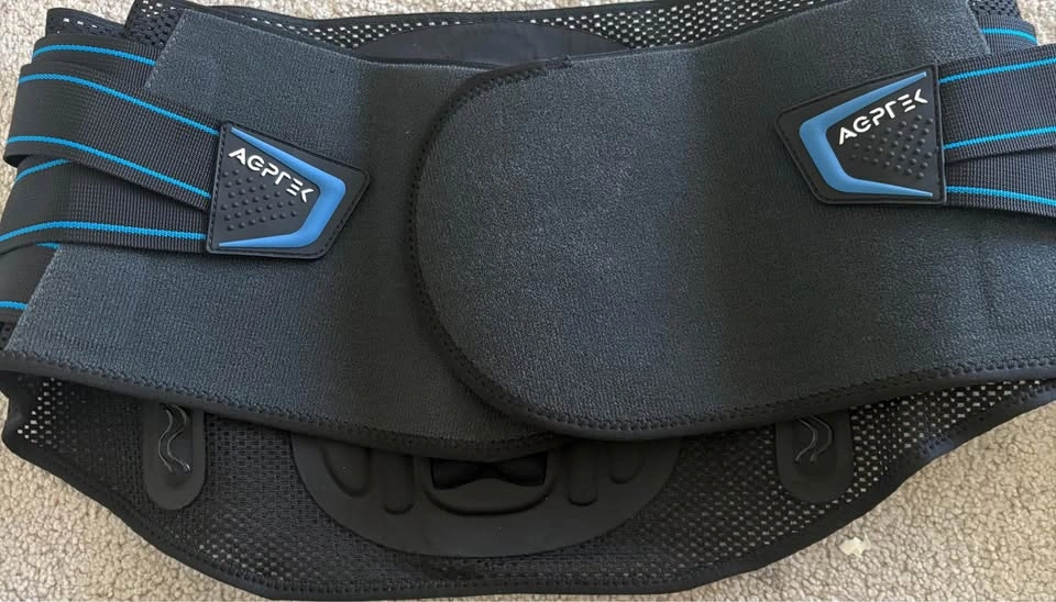 Back brace/belt - photo 5