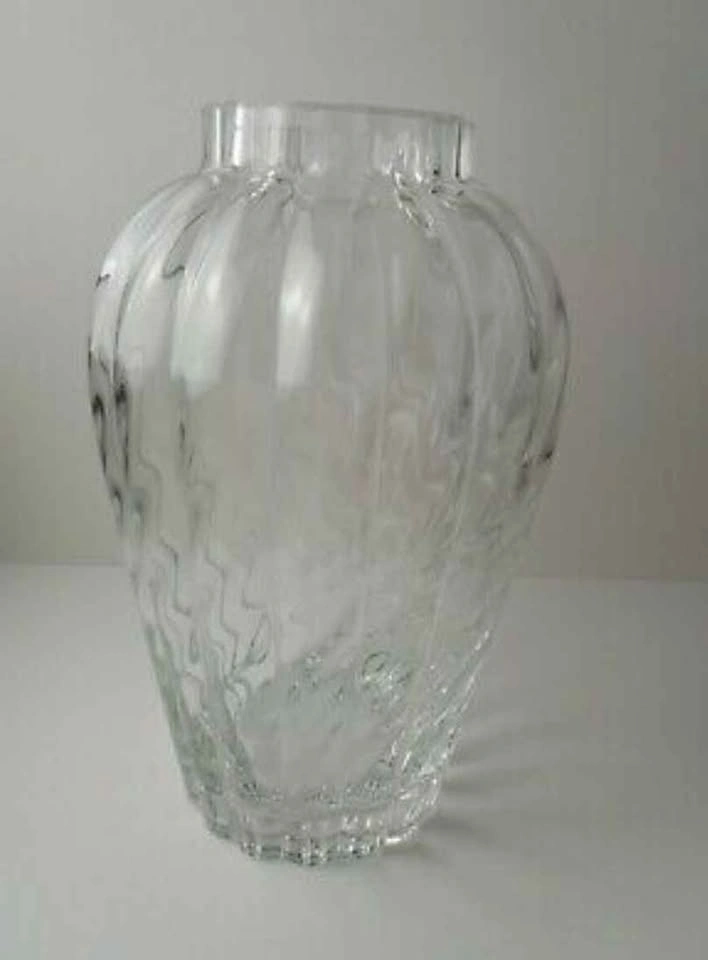 Tiffany & Co Swirl and Ribbed 10.5" Heavy Crystal Vase