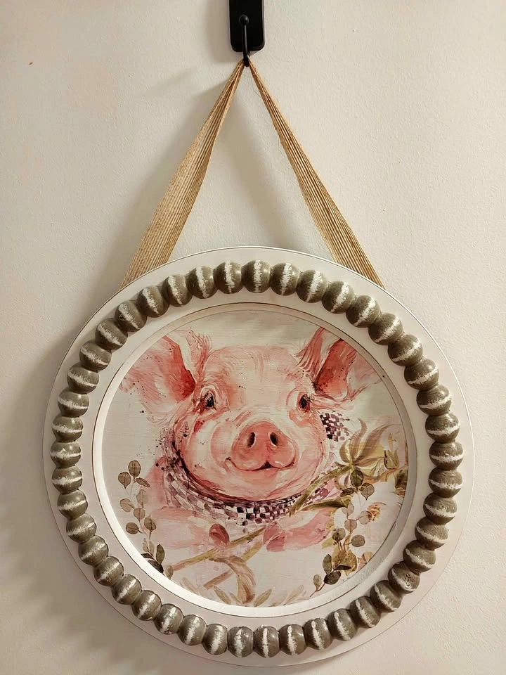 Hobby Lobby Pig Wall Decor Round Beaded Frame 13in Farmhouse Art