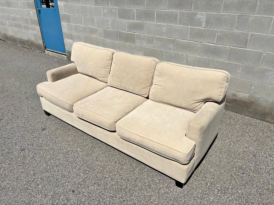 Beige Large 3 Seater Sofa - Free Delivery - Excellent Condition
