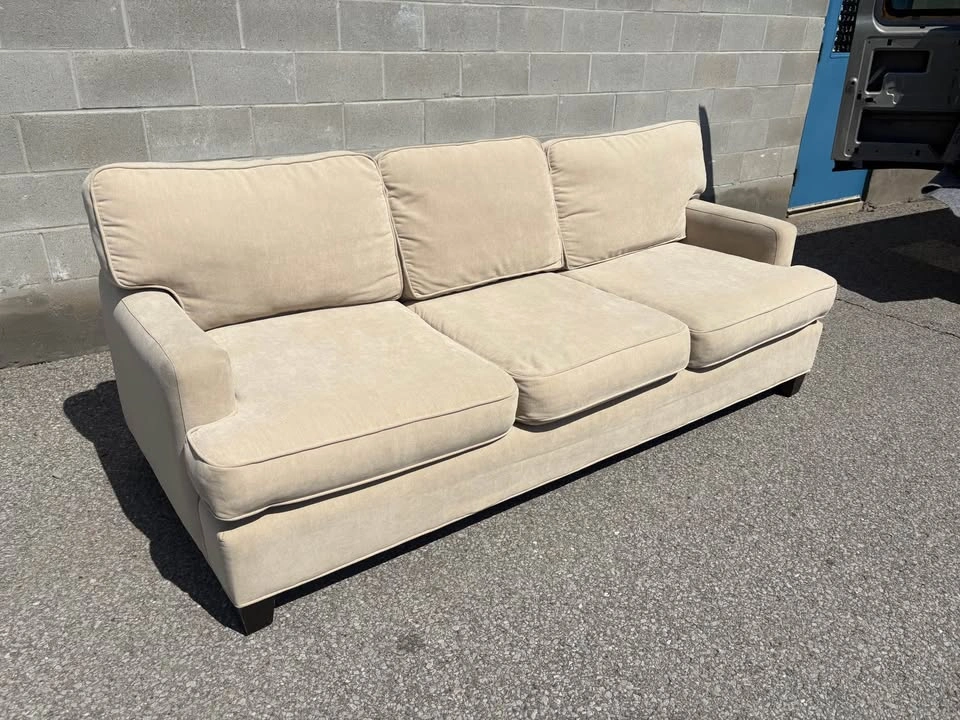 Beige Large 3 Seater Sofa - Free Delivery - Excellent Condition - photo 3