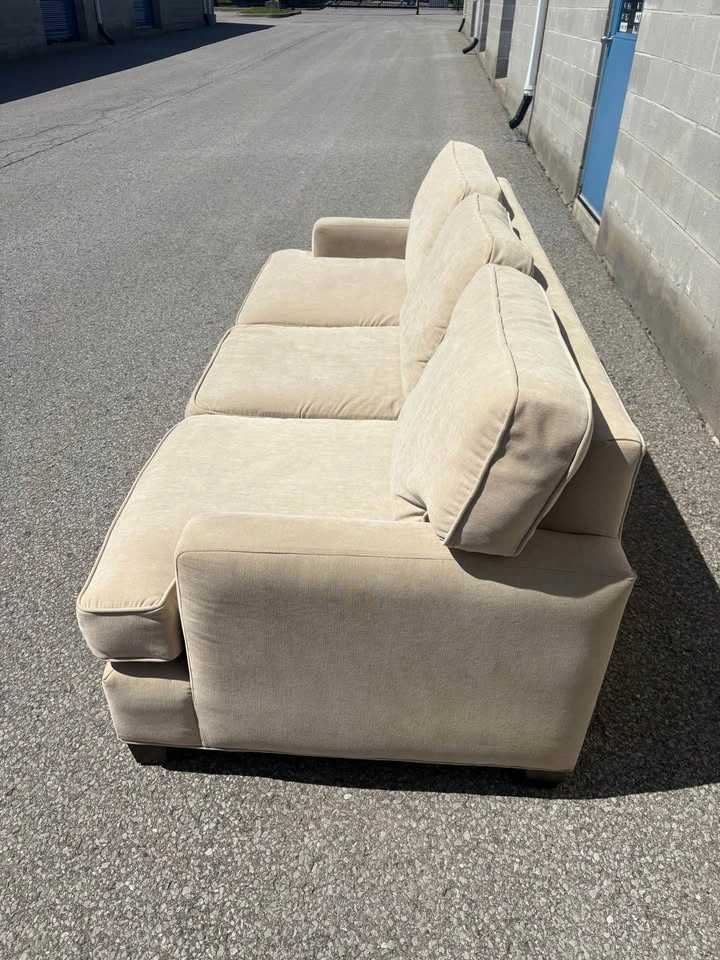 Beige Large 3 Seater Sofa - Free Delivery - Excellent Condition - photo 4