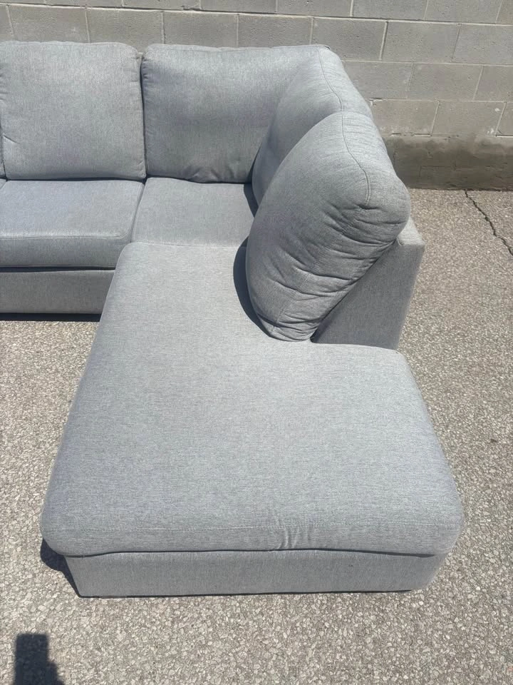 Grey Large Modern Sectional Sofa with Chaise - Free Delivery - photo 5