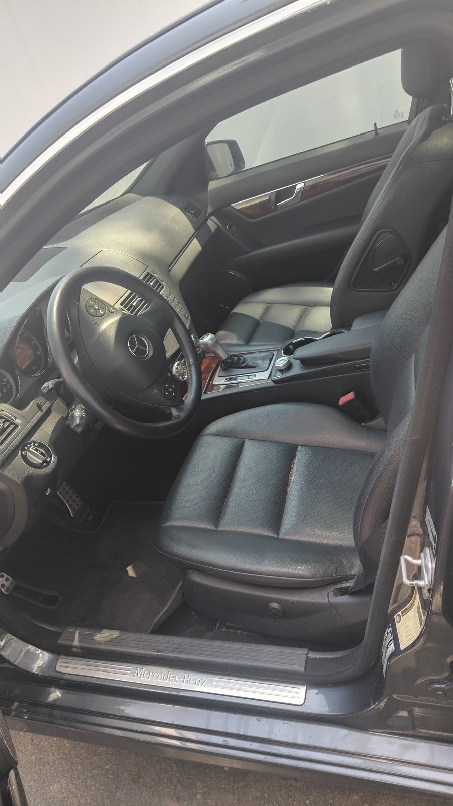 2010 Mercedes-Benz C300 4MATIC Sedan - photo 3