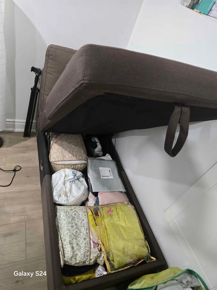 Moving Out Sale – Convertible Sleeper Chair / Ottoman Bed - photo 2