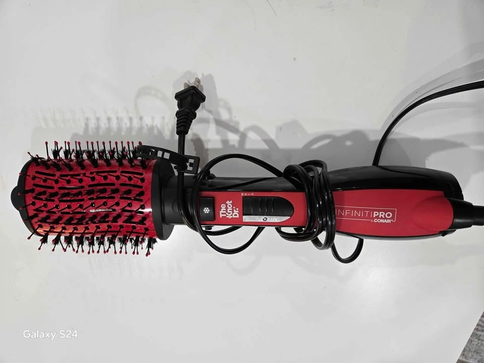 Hair dryer brush - like new - photo 3
