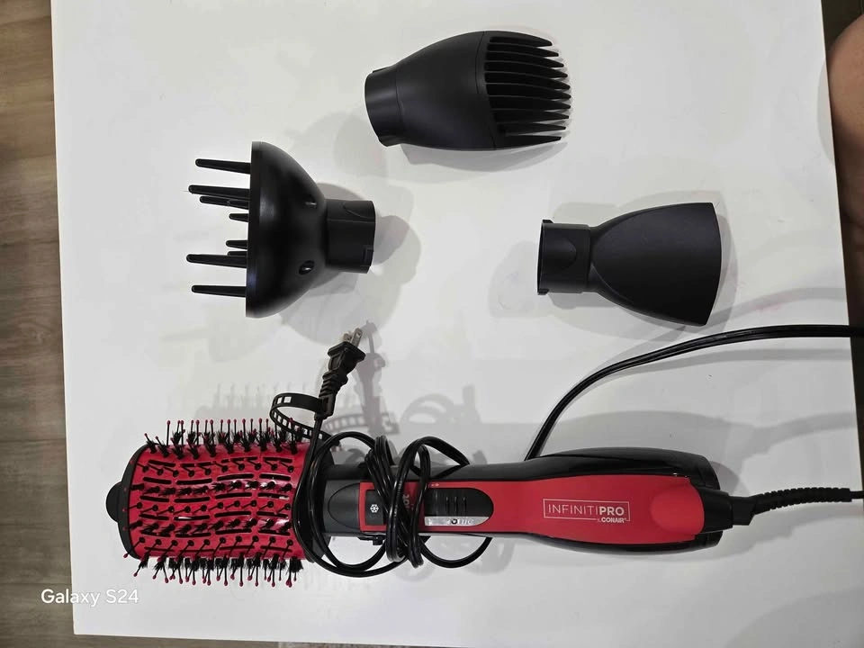 Hair dryer brush - like new - photo 4