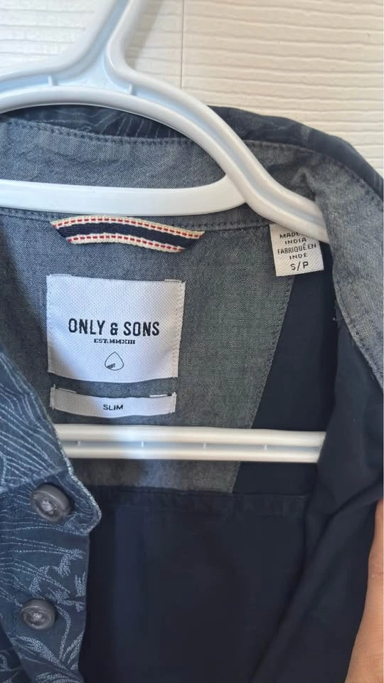 S Only and sons button down tshirt - photo 2