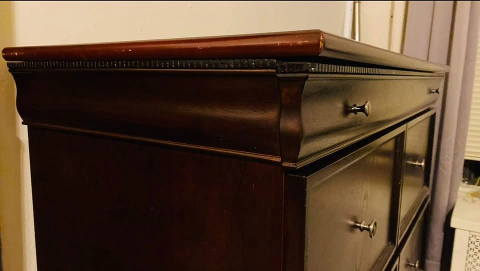 Dark Wood 4-Drawer Dresser - photo 3