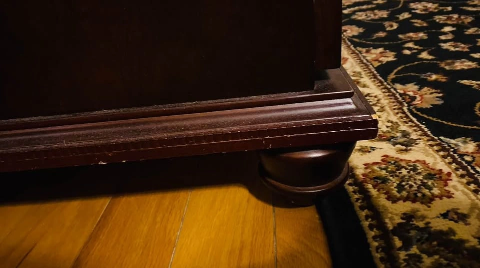 Dark Wood 4-Drawer Dresser - photo 4