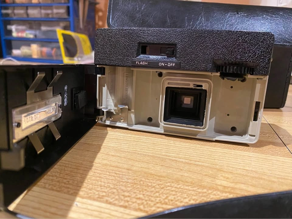 Keystone 825EF 126 Film Camera - photo 3