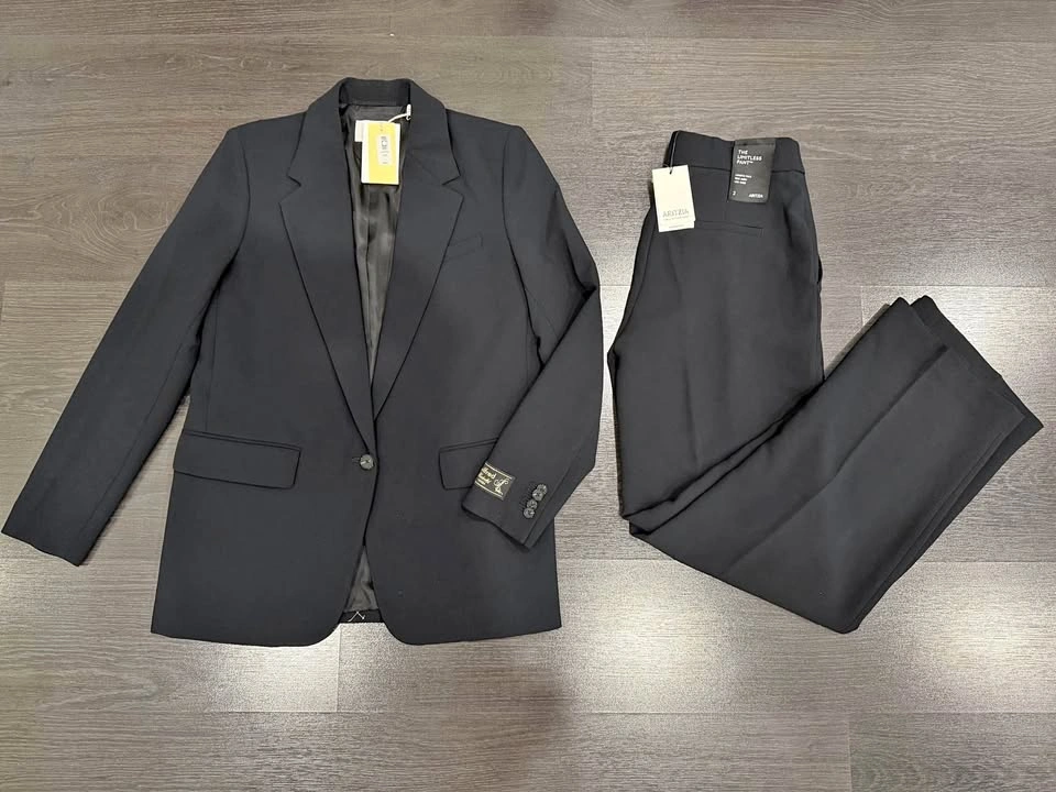 Aritzia Matching Suit Set Size 2 NWT