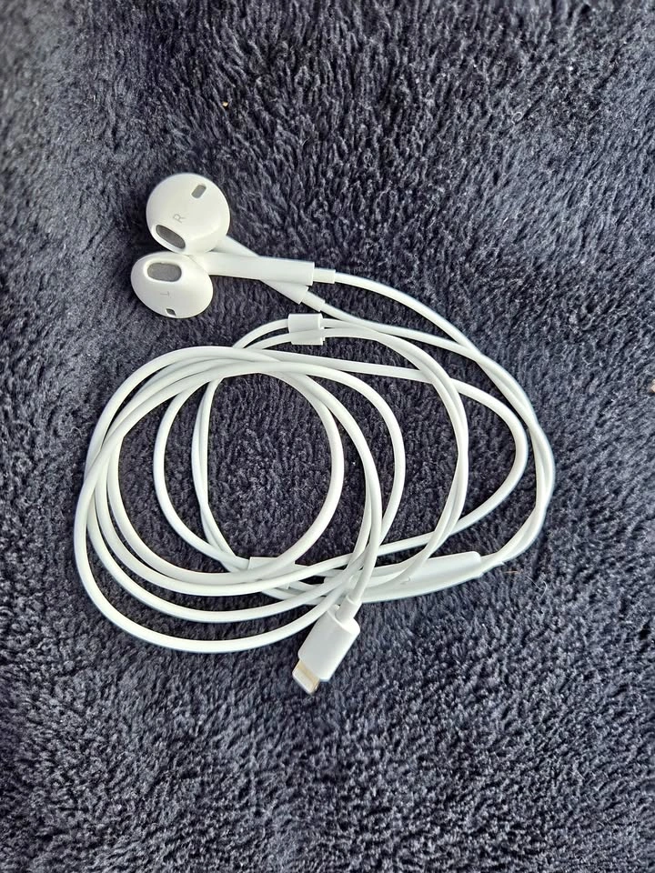 iPhone Headphones