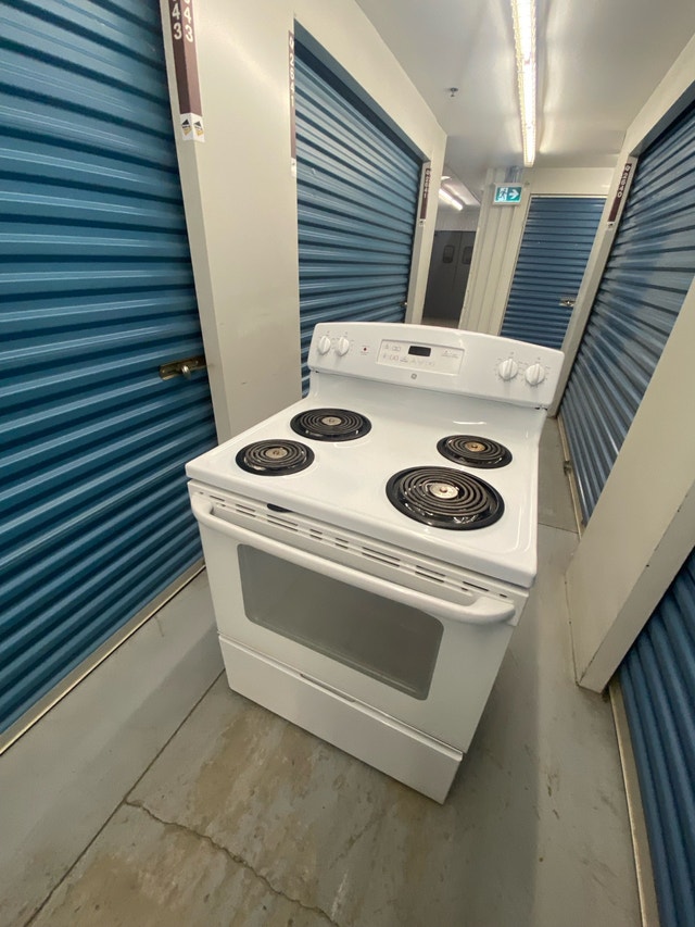 GE WHITE ELECTRIC COIL STOVE - photo 5