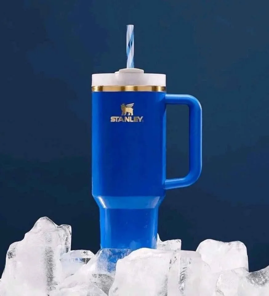 Stanley - Quencher 40oz ( Arctic Twist ) Limited Edition image indicator(3)