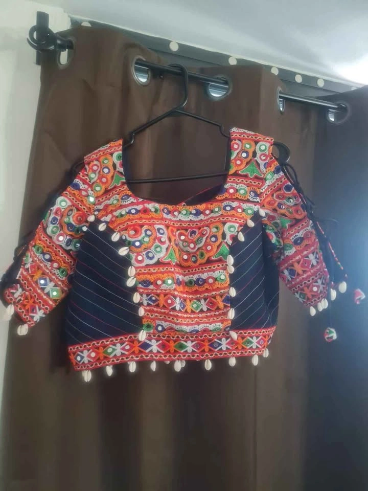 Indian Chaniya Choli for Navratri - photo 2