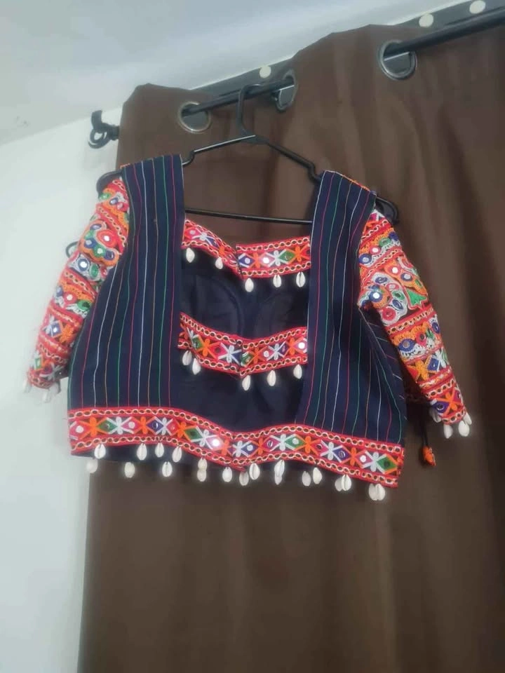 Indian Chaniya Choli for Navratri - photo 3