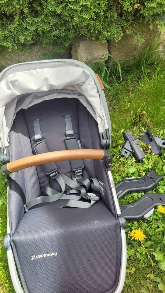 Uppababy Vista V2 Rumble Seat with Adapters - photo 2