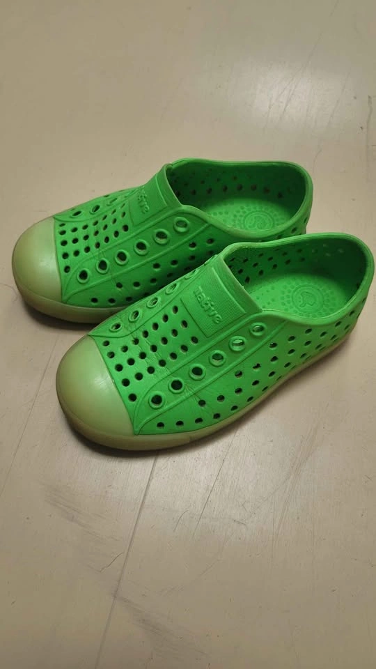 Kids summer shoes US size 6 and 7 - photo 3