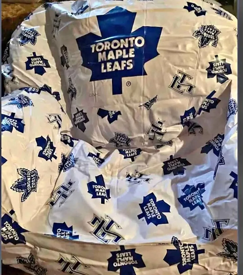 Toronto Maple Leafs -(Inflatable Chair) thumbnail
