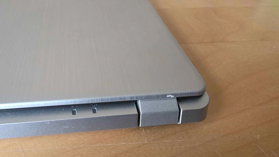 Acer Aspire 5 Laptop - photo 2