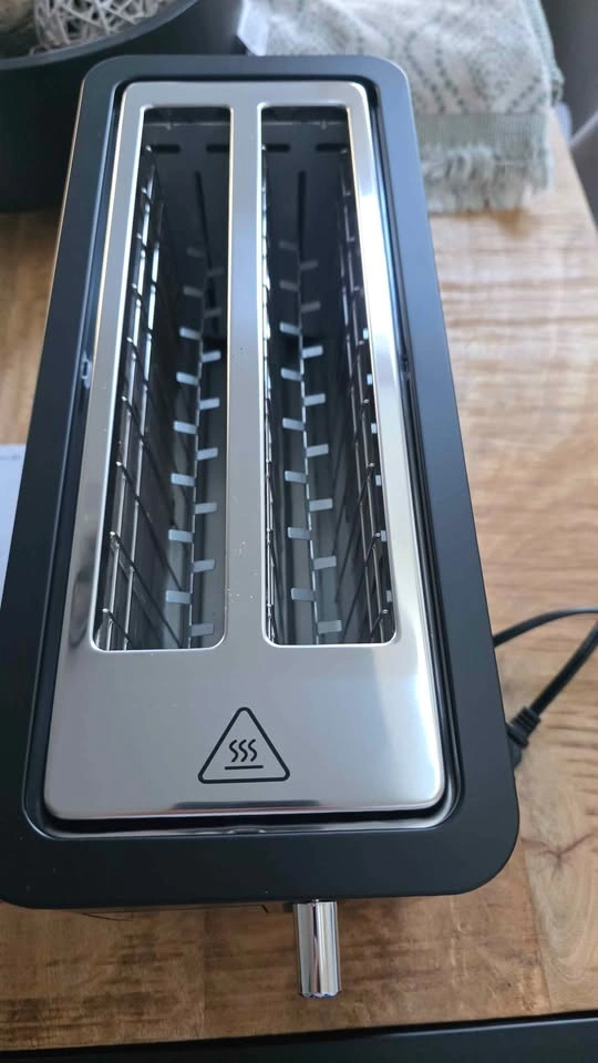 4 Slice Toaster - photo 4