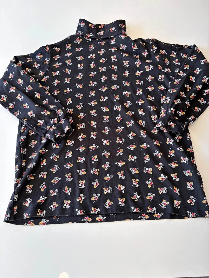 Vintage Women's XL/XXL Mickey & Co Turtleneck