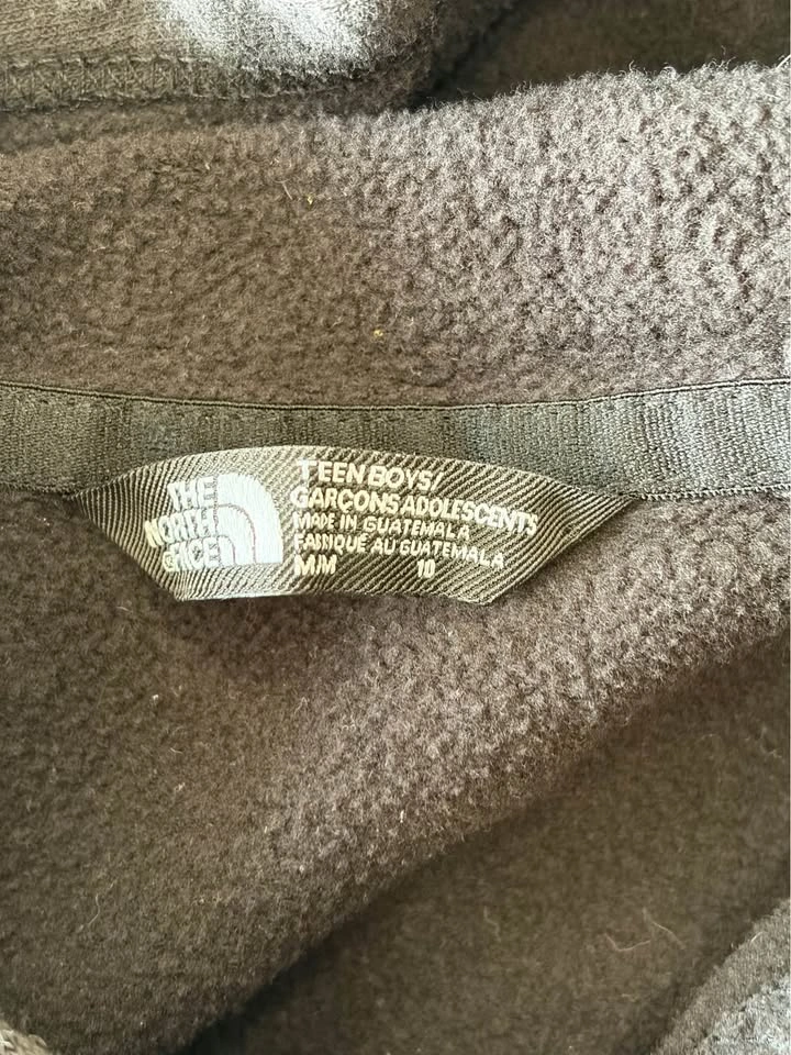 Boys North Face Medium (10) Hoodie - photo 4