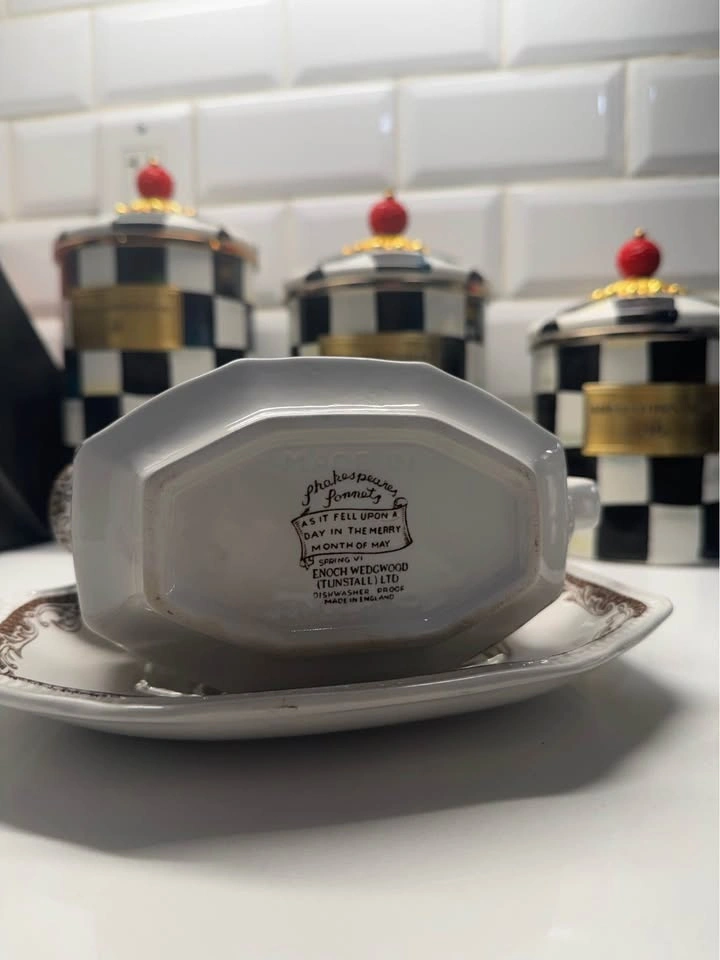 Kensington "Shakespeare's Sonnets" Gravy Boat & Underplate - photo 2