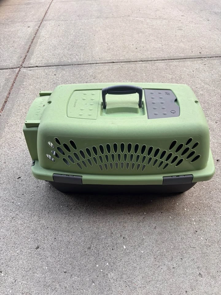 Petmate Pet Taxi 23" Pet Carrier - photo 2