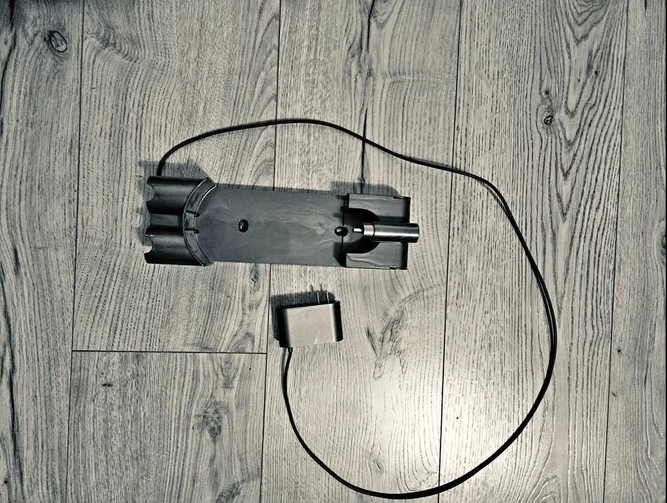 Dyson V8 Charger and Dock
