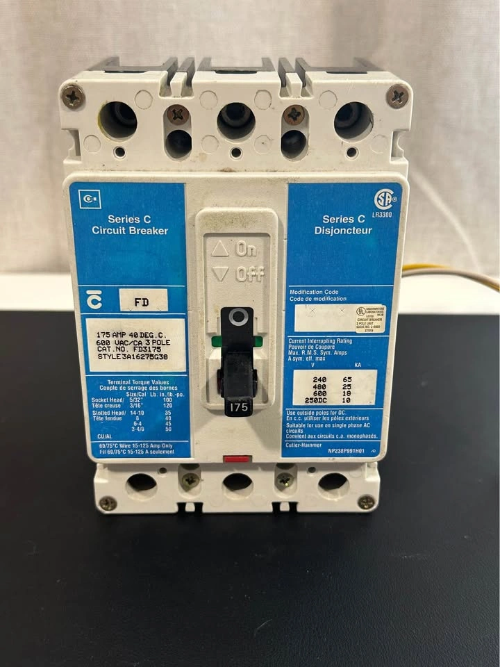 Cutler-Hammer Series-C Circuit Breaker (3φ) - photo 3