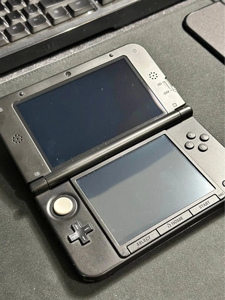 Nintendo 3DS XL - Black