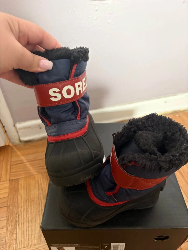Toddler Boots - Black/Blue Size 6 & Navy/Red Size 7 - photo 3