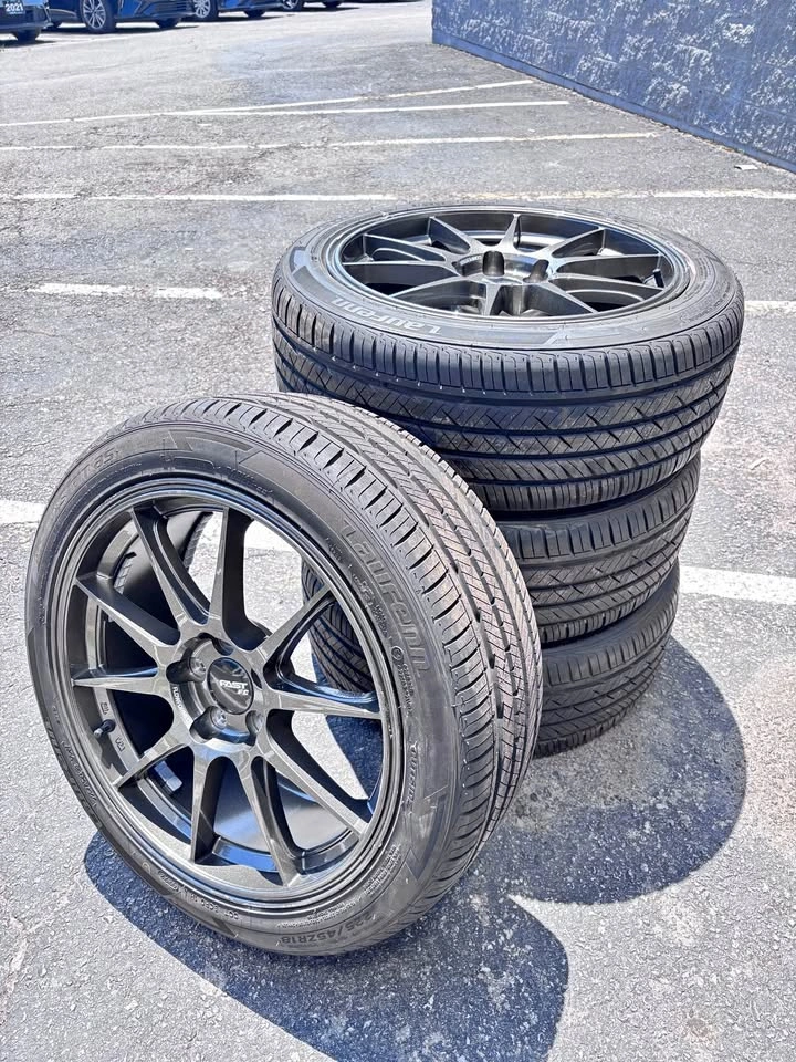 18x8 Fast FC09 Bronze Wheels w/ Laufenn 225/45/18 Tires