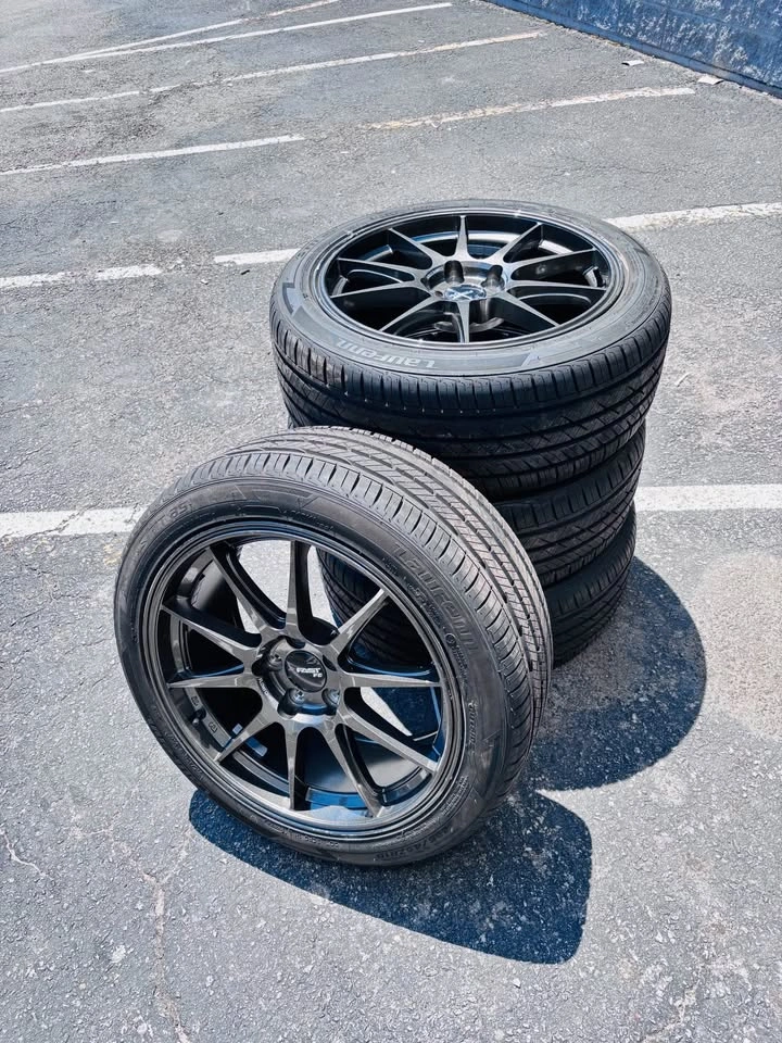 18x8 Fast FC09 Bronze Wheels w/ Laufenn 225/45/18 Tires - photo 2