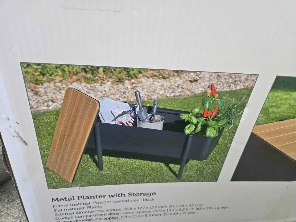 Belavi Metal Planter with Storage