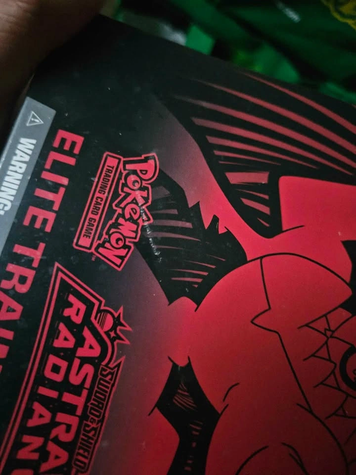 Astral Radiance ETB $200 - photo 4