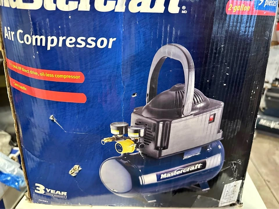 Mastercraft 2-Gallon 1/3 HP Oil-Less Air Compressor