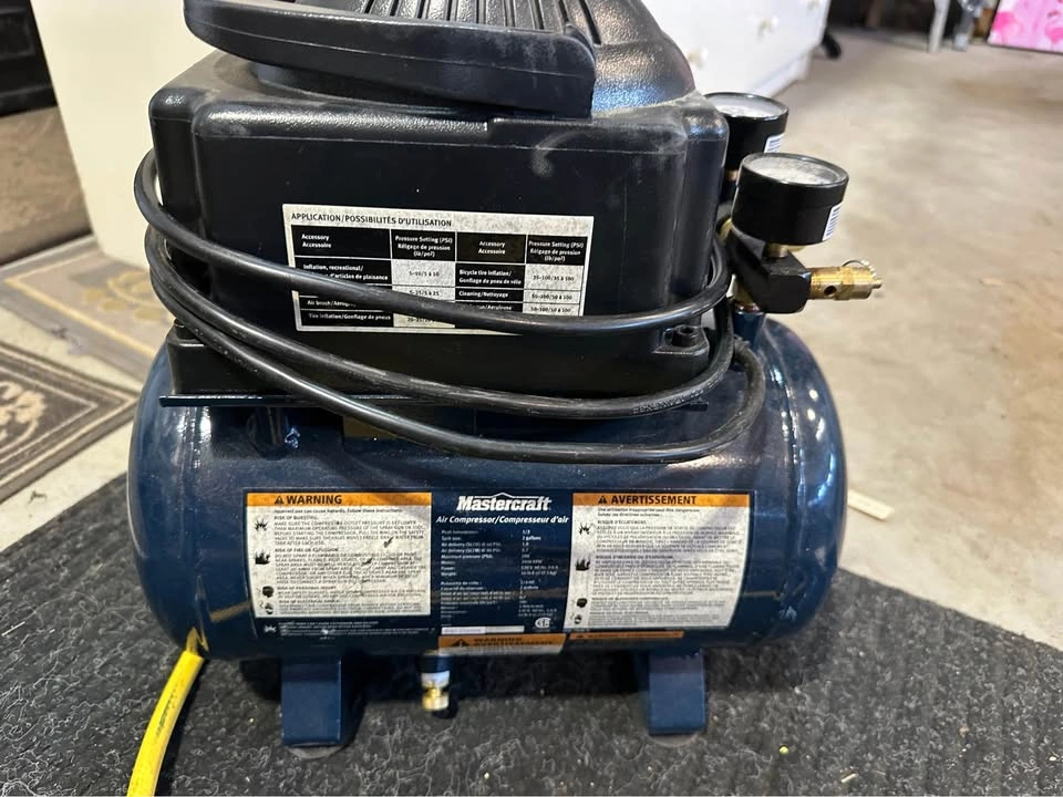 Mastercraft 2-Gallon 1/3 HP Oil-Less Air Compressor - photo 4