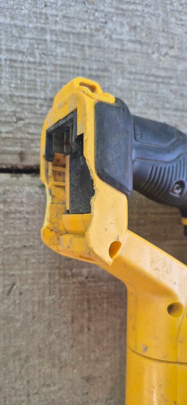 DeWalt Reciprocating Saw - photo 2
