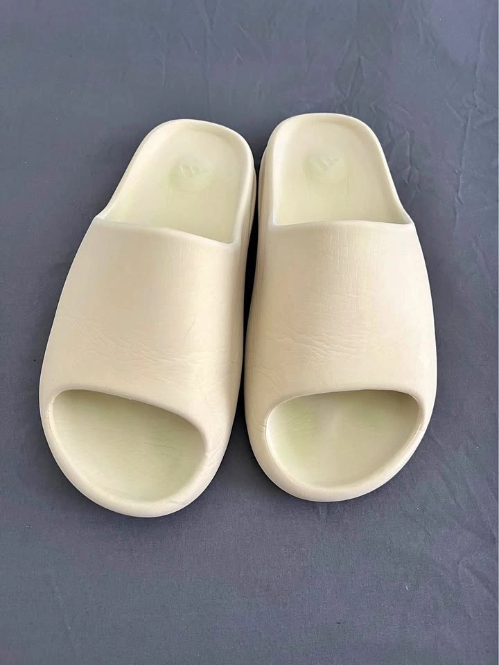 Adidas Yeezy Slides Bone Mens Size 11