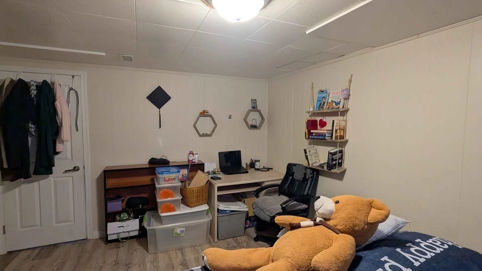 3 Beds 1 Bath - House - photo 2