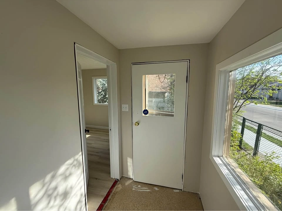 3 Beds 1 Bath - House - photo 2