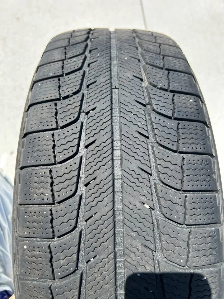 4 Studless Winter Tires 225/65R17 - photo 2
