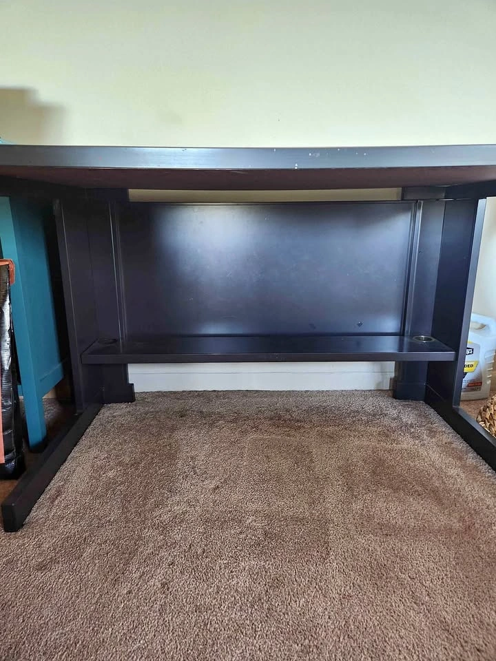 Heavy duty industrial desk