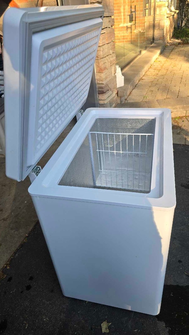 Danby Designer 5.1 cu. ft. Chest Freezer