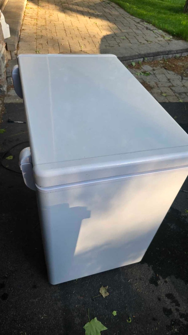Danby Designer 5.1 cu. ft. Chest Freezer - photo 5